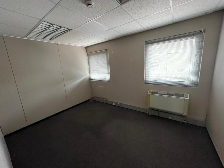 To Let commercial Property for Rent in Rosendal Western Cape